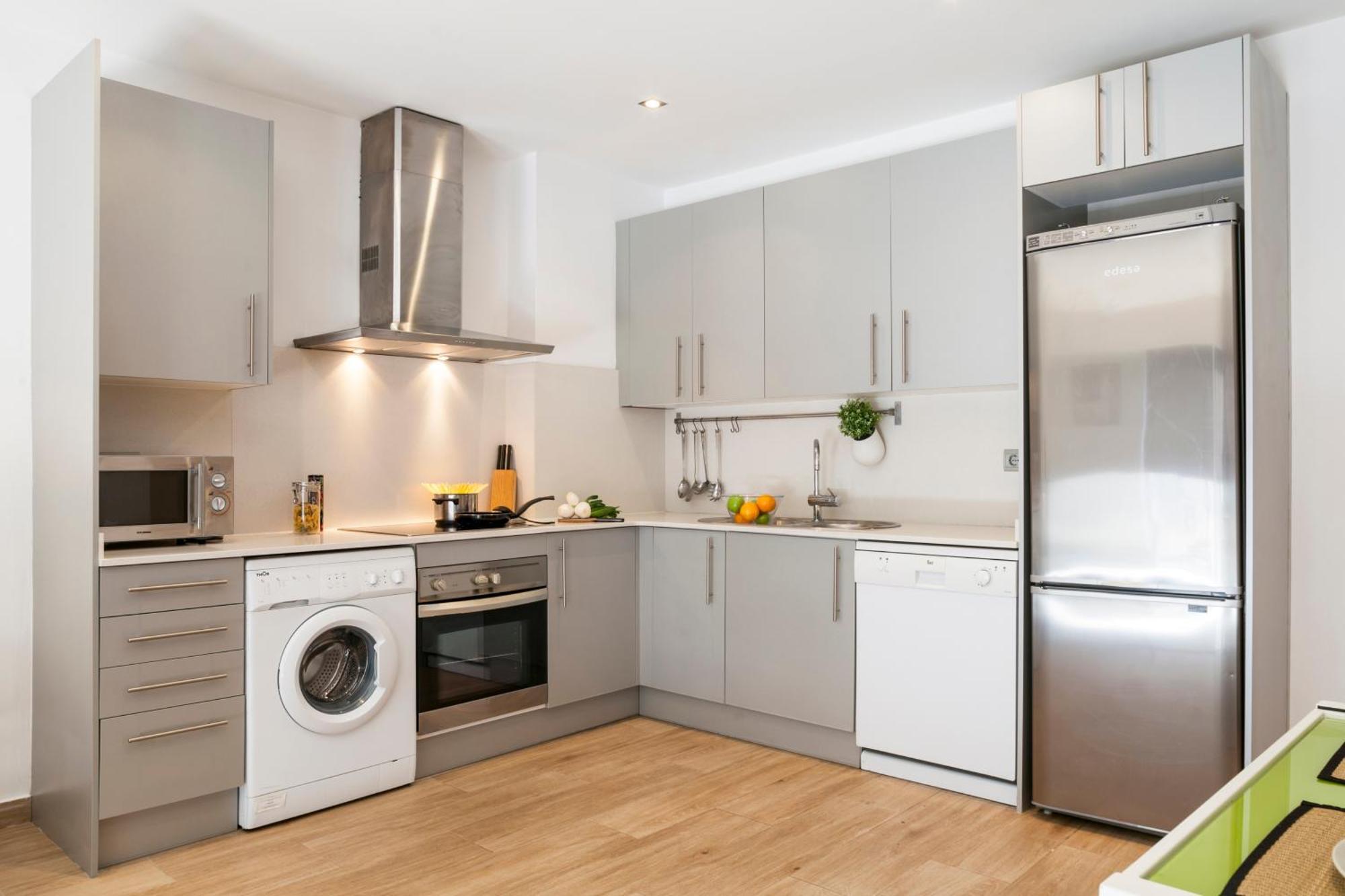 Feelathome Mozart Apartments Barcelona Luaran gambar