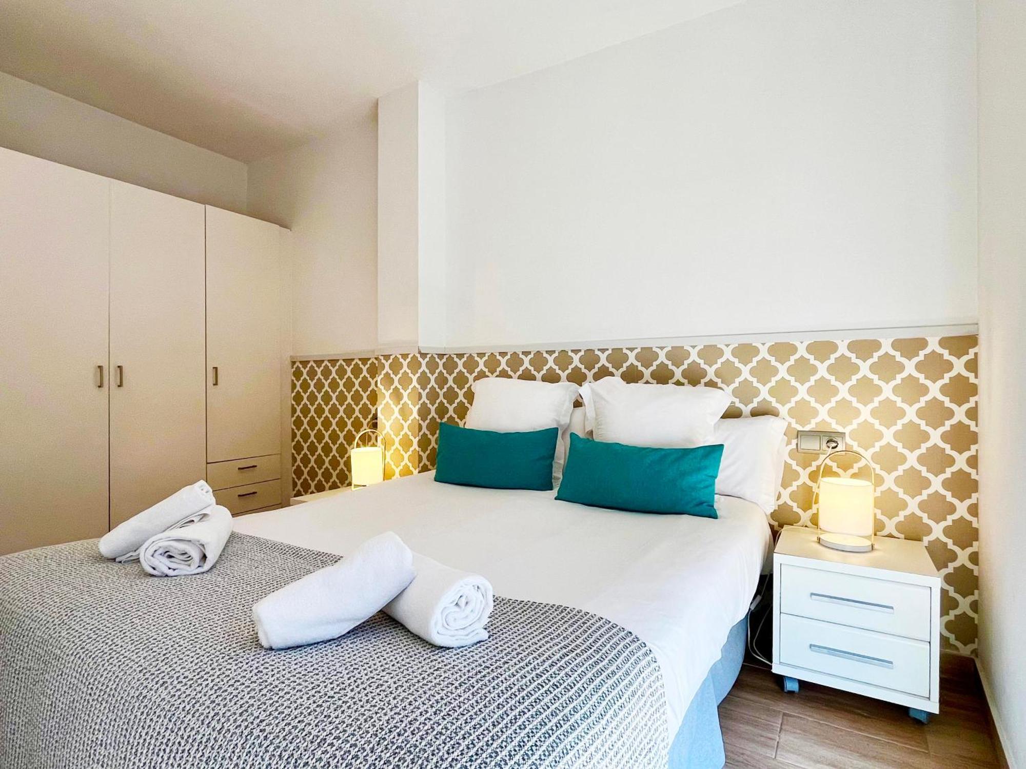 Feelathome Mozart Apartments Barcelona Luaran gambar