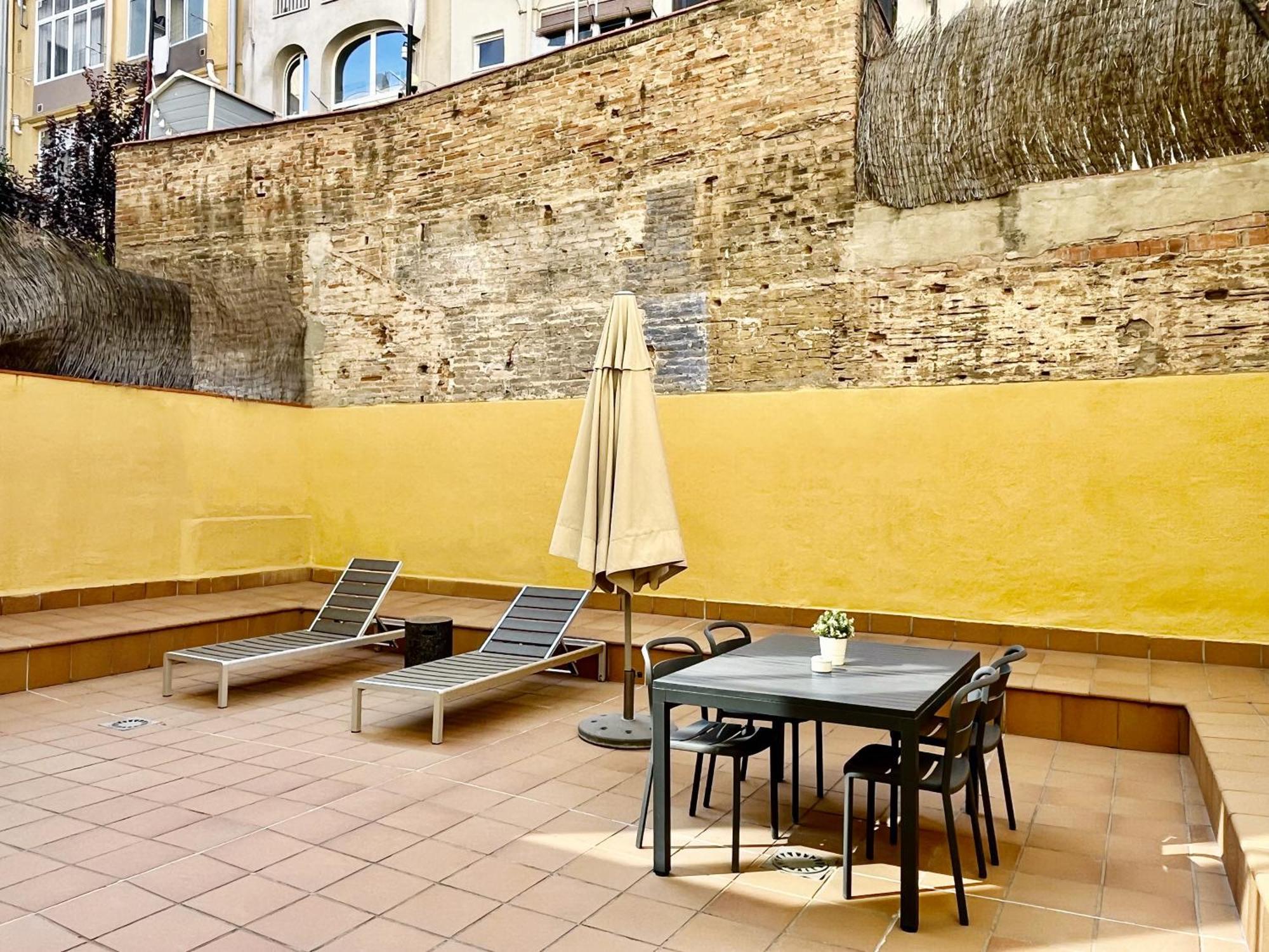 Feelathome Mozart Apartments Barcelona Luaran gambar