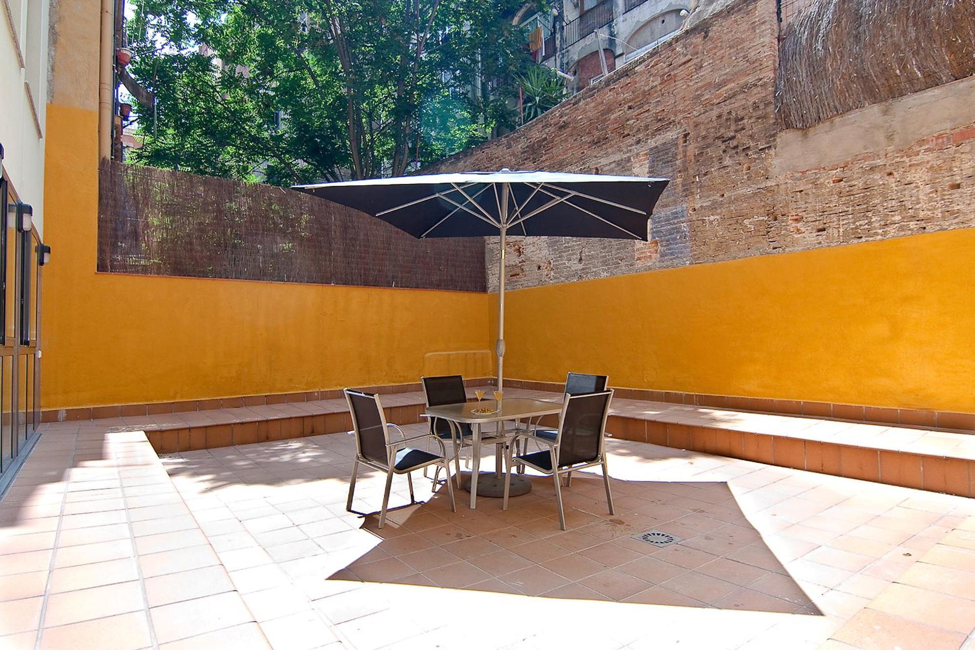 Feelathome Mozart Apartments Barcelona Luaran gambar