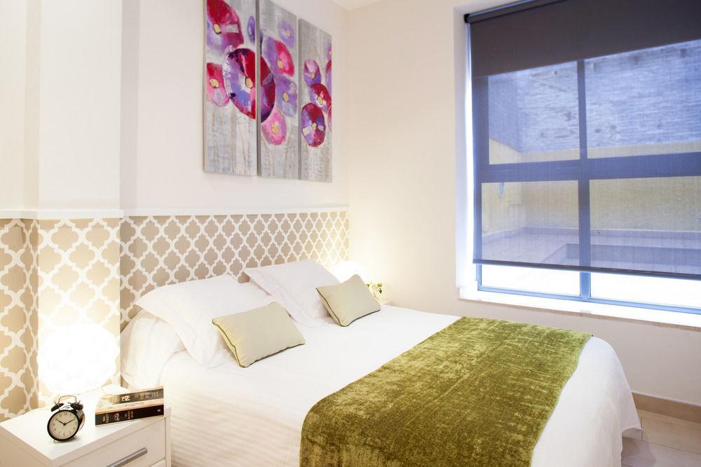 Feelathome Mozart Apartments Barcelona Luaran gambar