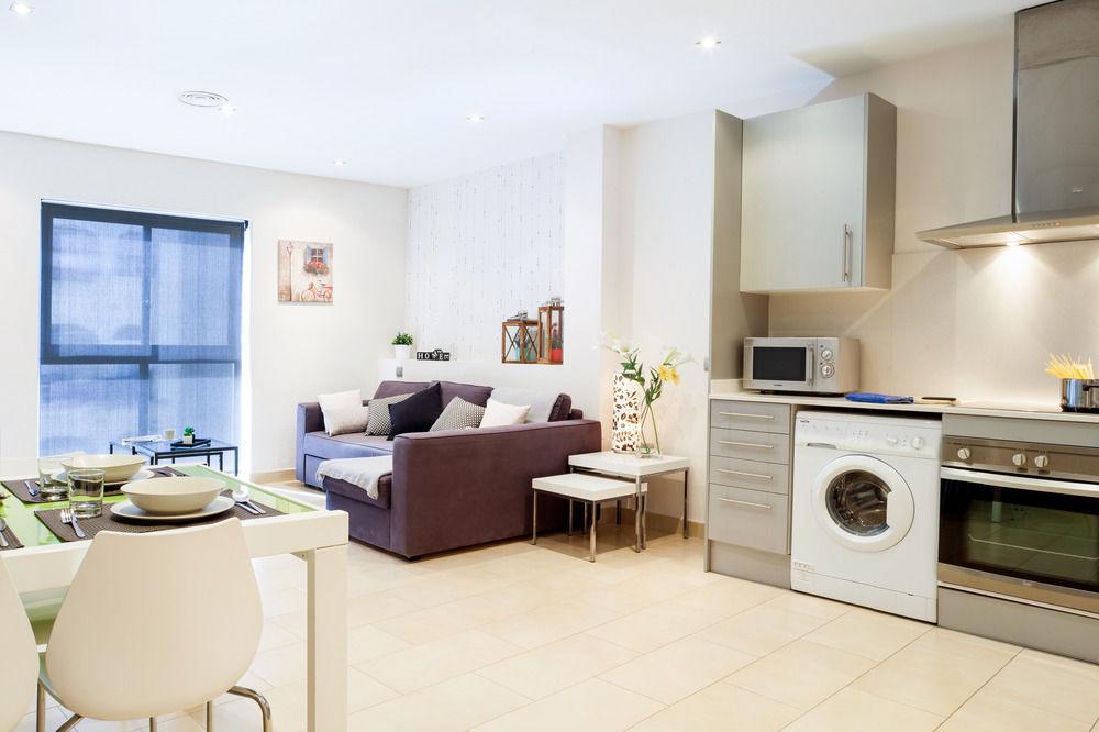 Feelathome Mozart Apartments Barcelona Luaran gambar