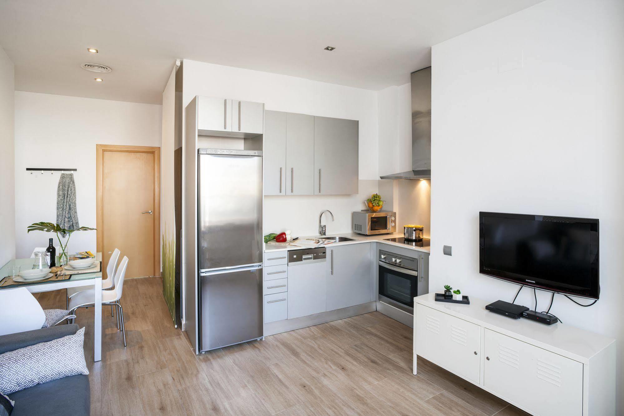 Feelathome Mozart Apartments Barcelona Luaran gambar