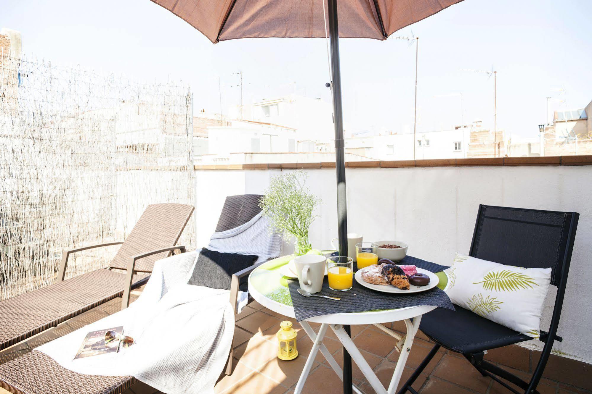 Feelathome Mozart Apartments Barcelona Luaran gambar