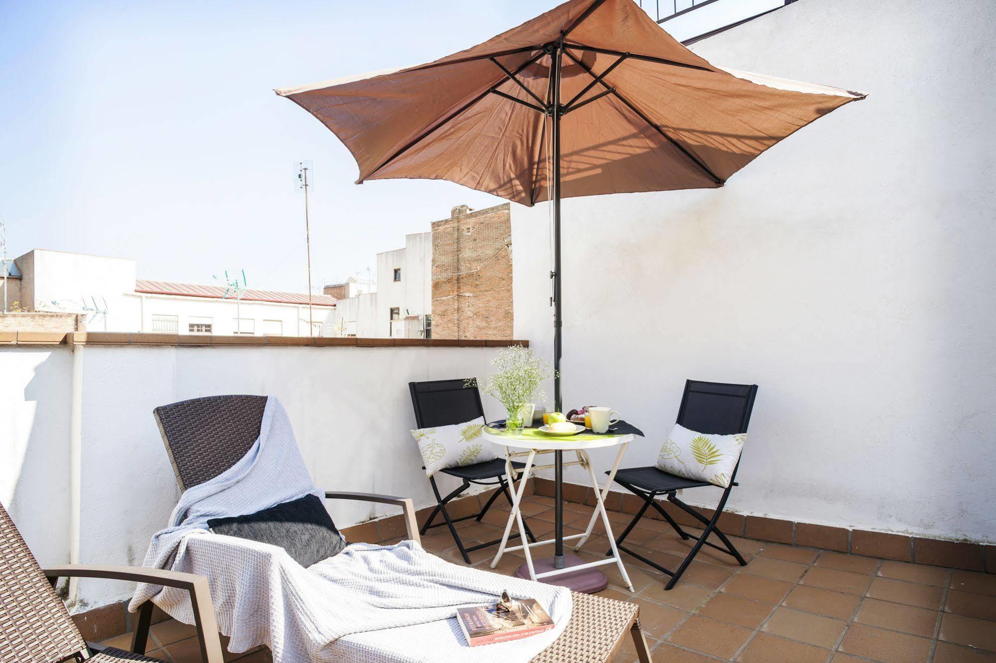 Feelathome Mozart Apartments Barcelona Luaran gambar